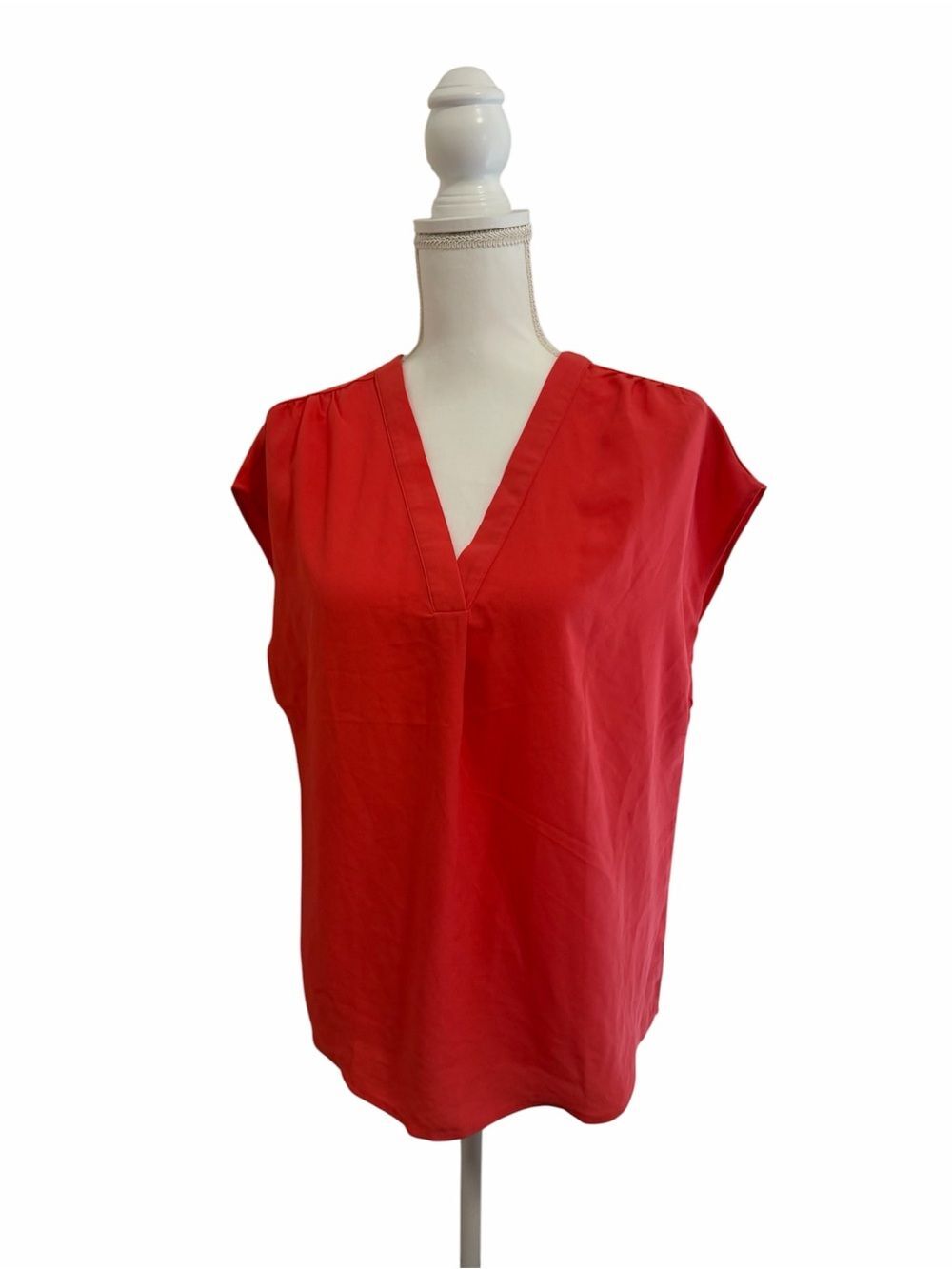 Banana Republic Red V-Neck Cap Sleeve Blouse